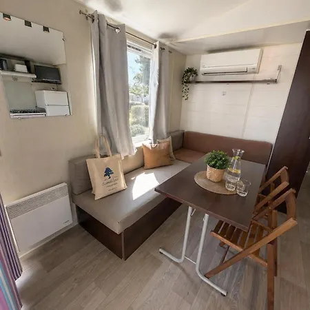 Mobilhome Vent D Ete Avec Piscine 营地 *